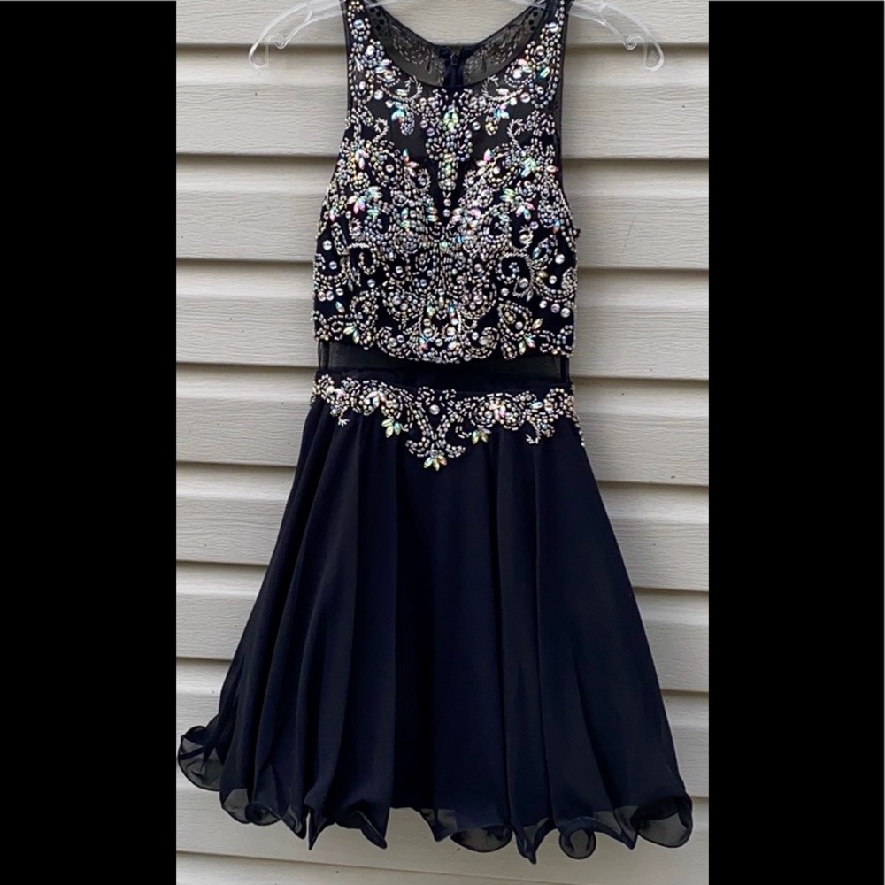 🖤Formal Black Dress with Iridescent Beads🖤